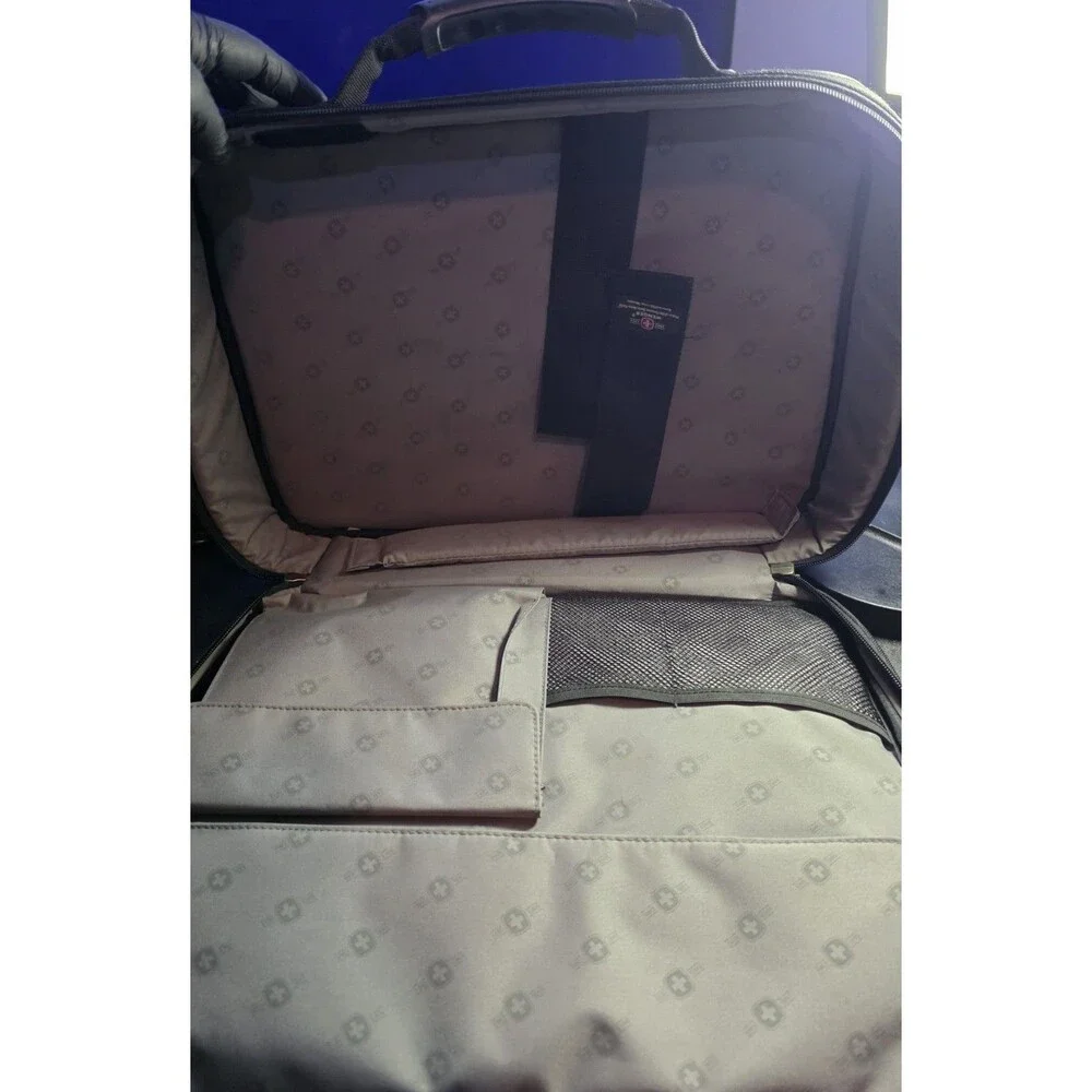 Wenger SwissGear Rolling Laptop Briefcase Black Gray Wheeled Business Travel Bag